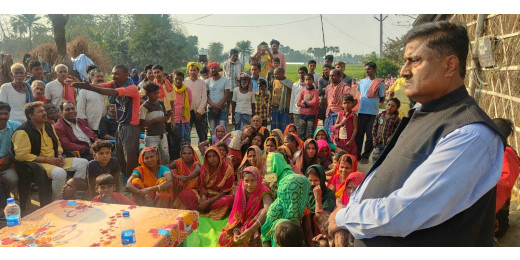 गरीबों के पेंशन की राशि बढ़ाने पर शीघ्र विचार करें सरकार : अजीत कुमार